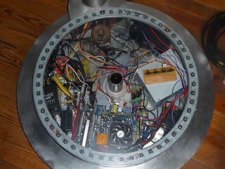 Internal electronics and wiring inside the device base